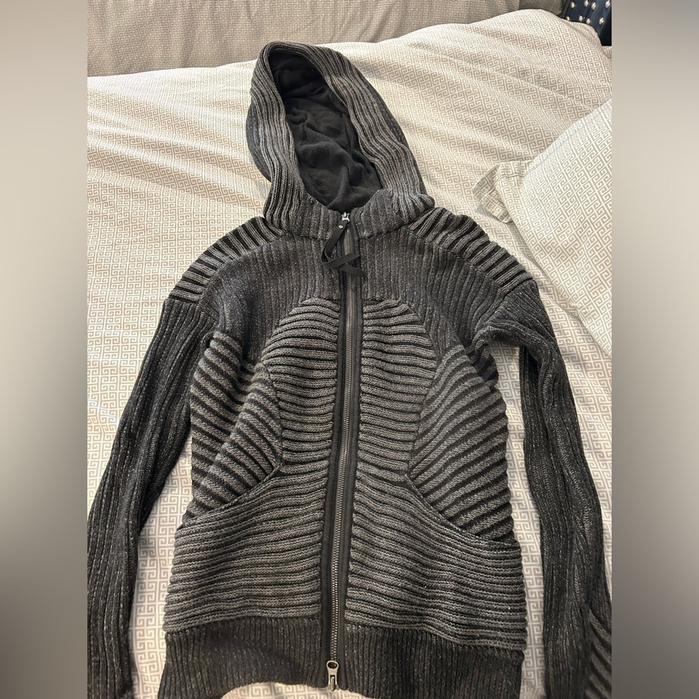 Lululemon Sweatshirt
